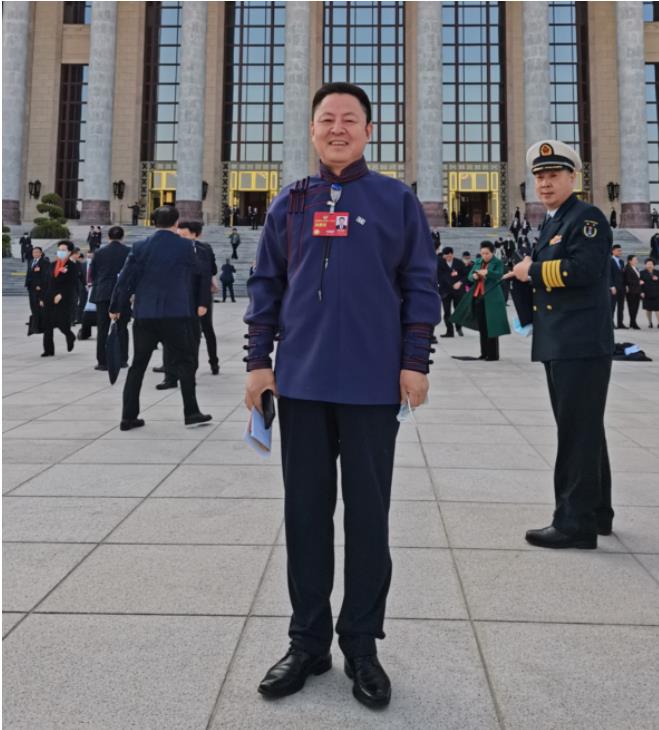 敖虎山委员.jpg 敖虎山委员.jpg